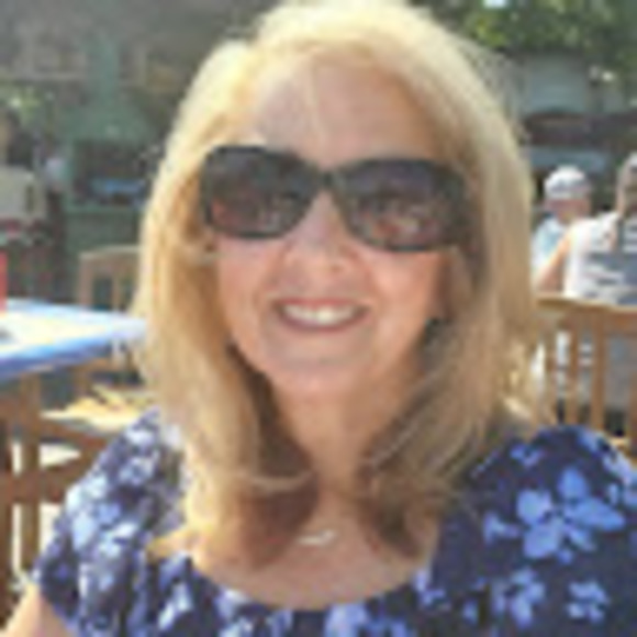 Meet your Posher, Shari - Picture 1 of 1